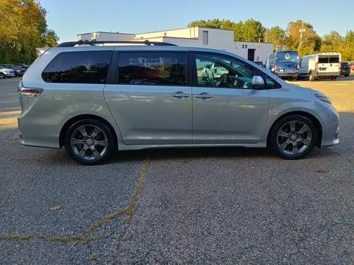 2015 Toyota Sienna SE