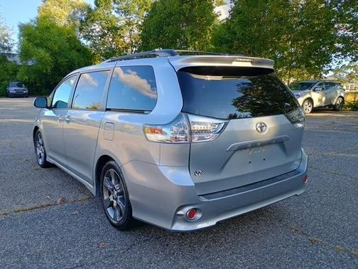 2015 Toyota Sienna SE