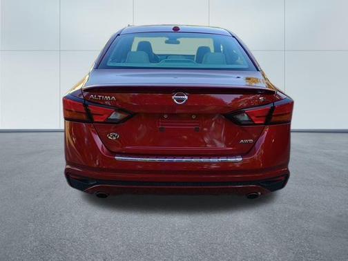 2022 Nissan Altima 2.5 SL