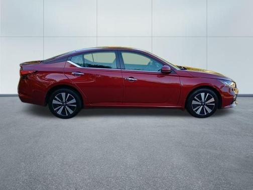 2022 Nissan Altima 2.5 SL