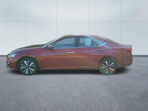 2022 Nissan Altima 2.5 SL