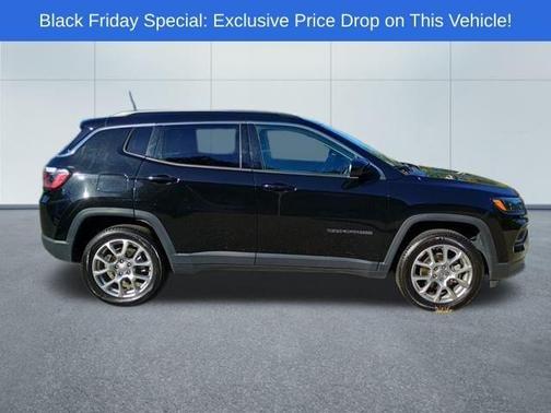 2022 Jeep Compass Latitude Lux