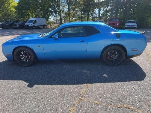 2016 Dodge Challenger SRT Hellcat