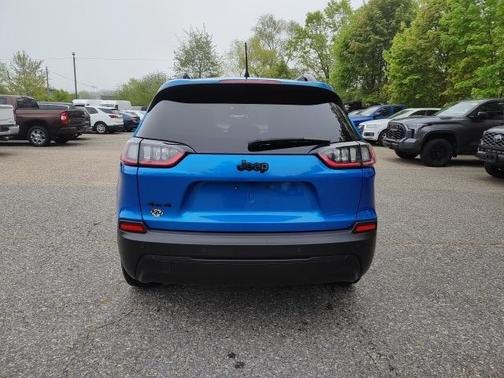 2023 Jeep Cherokee Altitude Lux