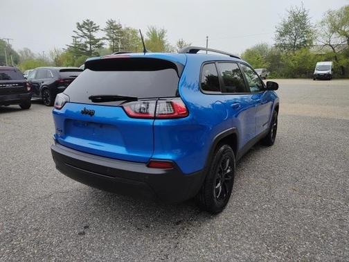 2023 Jeep Cherokee Altitude Lux