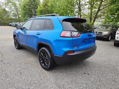 2023 Jeep Cherokee Altitude Lux