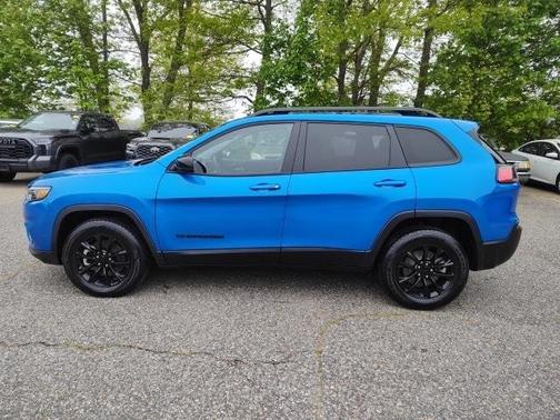 2023 Jeep Cherokee Altitude Lux