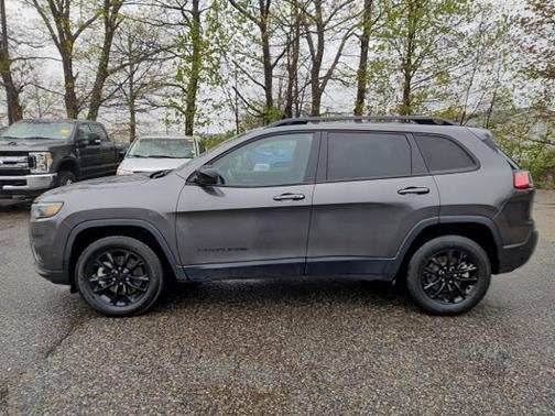 2023 Jeep Cherokee Altitude Lux