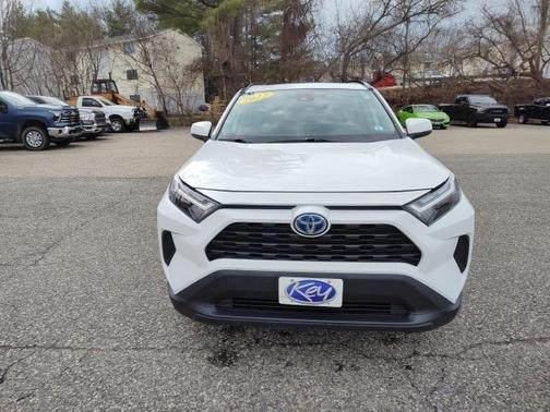 2022 Toyota RAV4 Hybrid XLE