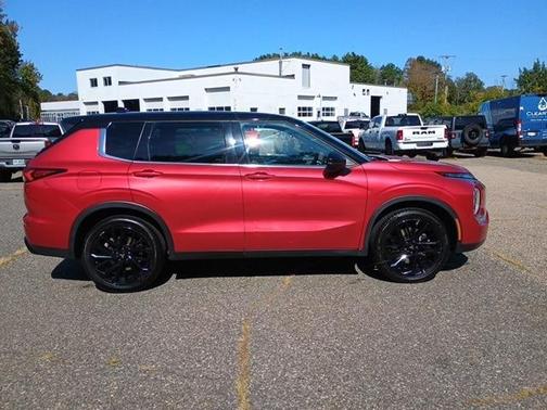 2023 Mitsubishi Outlander SEL Black Edition