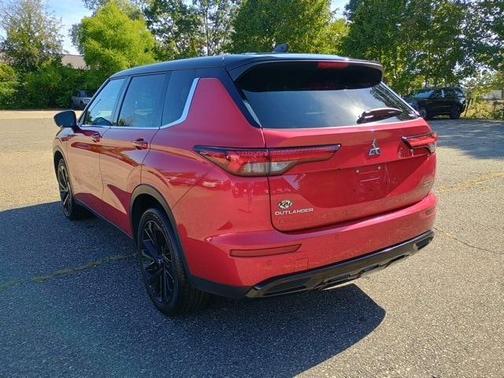 2023 Mitsubishi Outlander SEL Black Edition