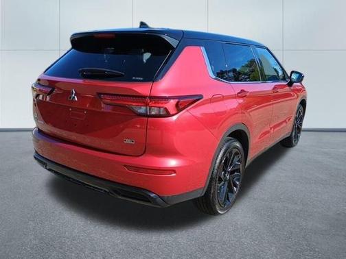 2023 Mitsubishi Outlander SEL Black Edition