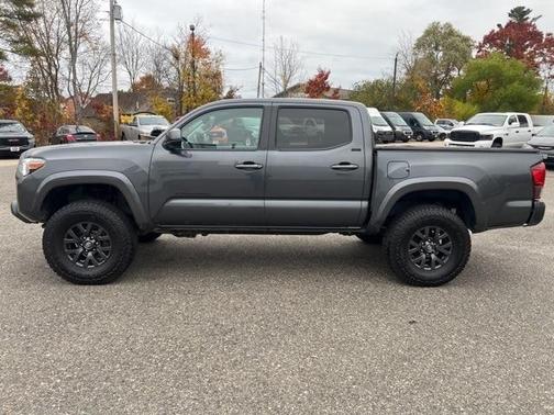 2022 Toyota Tacoma SR5