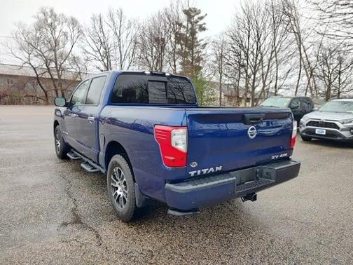 2021 Nissan Titan SV