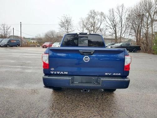 2021 Nissan Titan SV