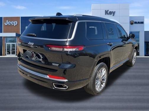 Diamond Black 2023 Jeep Grand Cherokee L Summit