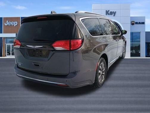 2019 Chrysler Pacifica Touring-L Plus