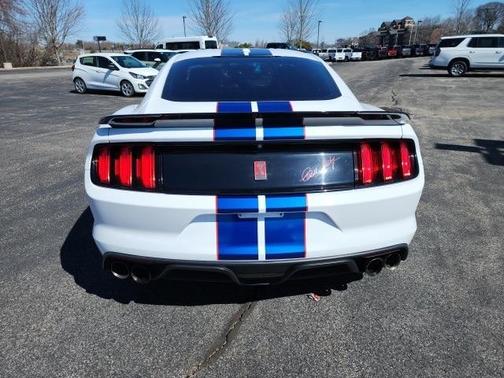 2017 Ford Shelby GT350 Base