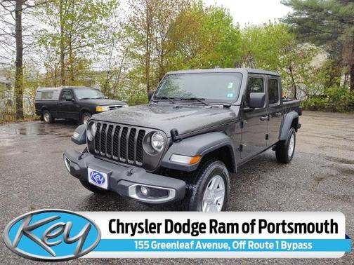 2023 Jeep Gladiator Sport
