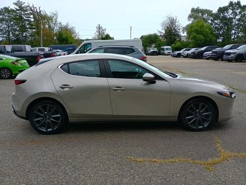 2023 Mazda Mazda3 FWD w/Preferred Package