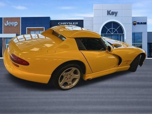 Viper Race Yellow Clearcoat 2001 Dodge Viper RT-10