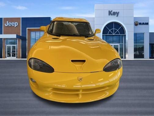 Viper Race Yellow Clearcoat 2001 Dodge Viper RT-10