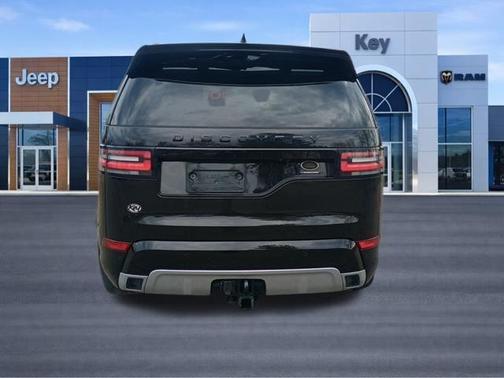 Santorini Black 2020 Land Rover Discovery Landmark