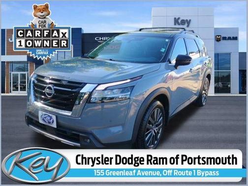 Gray 2 Tone 2022 Nissan Pathfinder SL
