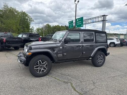 2024 Jeep Wrangler Sahara