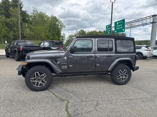 2024 Jeep Wrangler Sahara