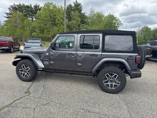 2024 Jeep Wrangler Sahara