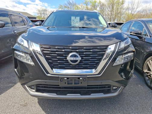 2022 Nissan Rogue SL
