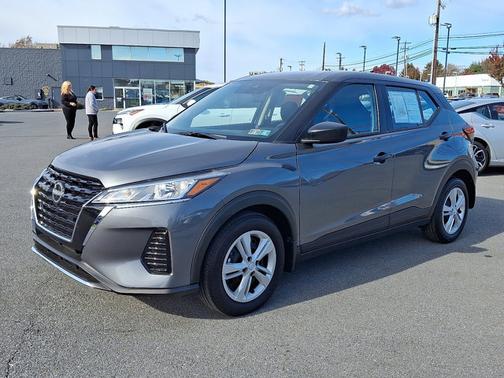 2025 Nissan Kicks Play S