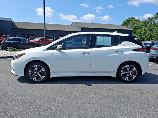 2022 Nissan Leaf SL PLUS