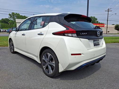 2022 Nissan Leaf SL PLUS