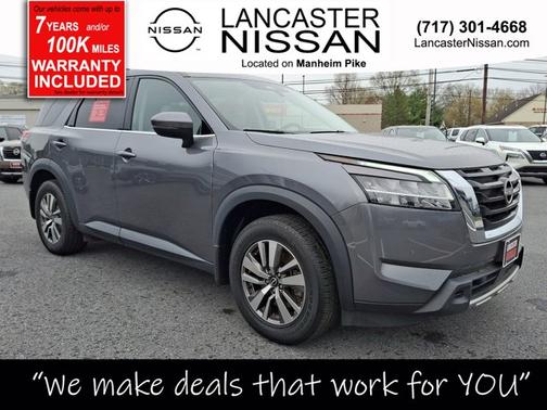 2023 Nissan Pathfinder SL
