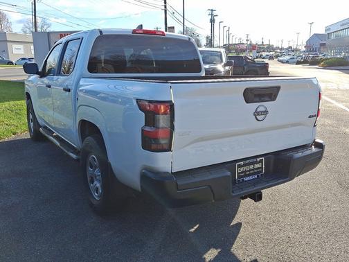 2022 Nissan Frontier S