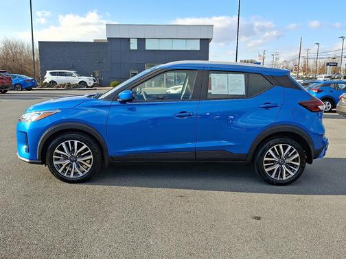 2023 Nissan Kicks SV