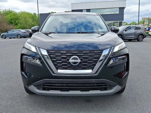 Black 2023 Nissan Rogue S
