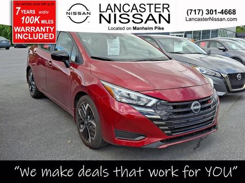 Scarlet Ember 2025 Nissan Versa 1.6 SR