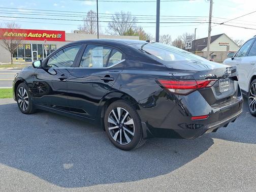 Black 2024 Nissan Sentra SV