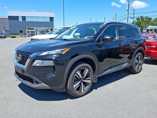 Black 2023 Nissan Rogue SL