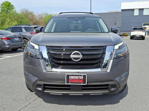 Gun Metallic 2023 Nissan Pathfinder SV