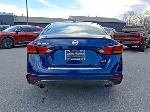2022 Nissan Altima 2.5 SR