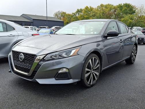 2022 Nissan Altima 2.5 SR