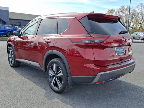 2024 Nissan Rogue SL