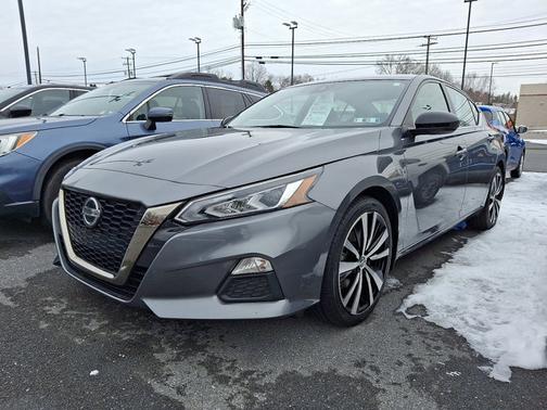 2022 Nissan Altima 2.5 SR