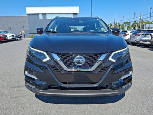 2022 Nissan Rogue Sport SL