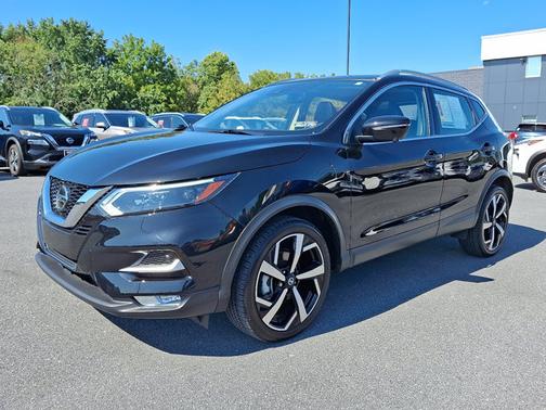 2022 Nissan Rogue Sport SL