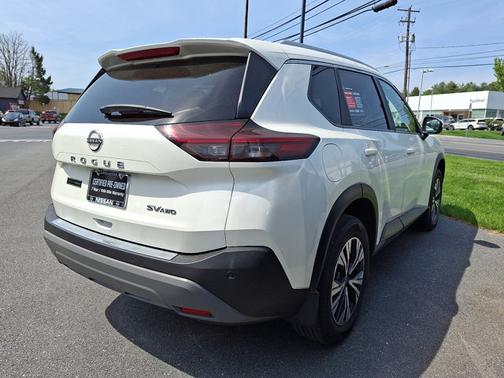 2022 Nissan Rogue SV